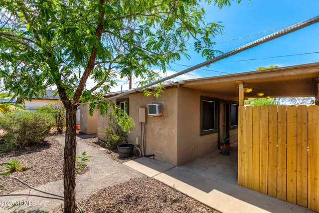 $999 | 2245 North 22nd Street, Phoenix, AZ 85006