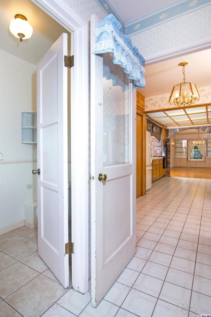 3263 Orlando Road Pasadena, CA 91107 - Photo 15 of 56 a view of a hallway view with staircase