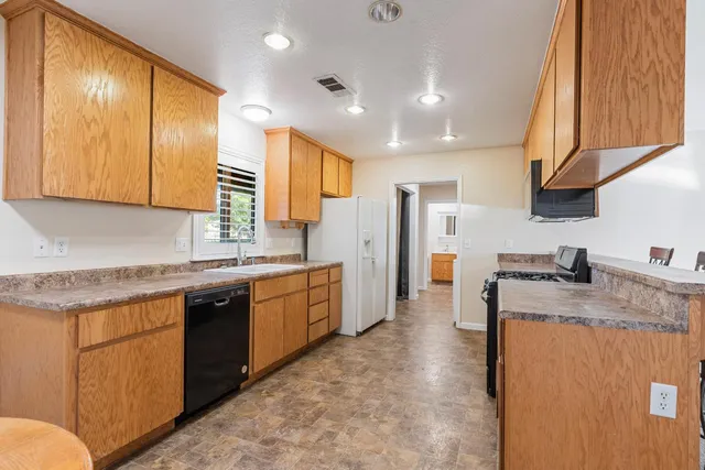 $2,219,999 | 29533 Chapman Way, Escalon, CA 95320