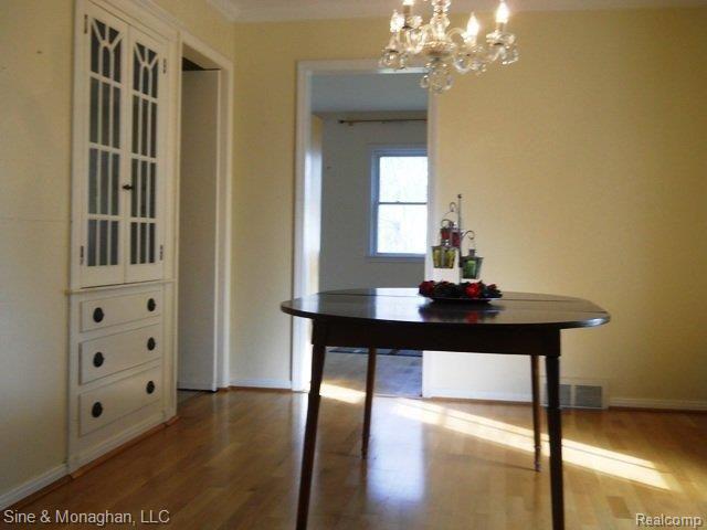 1160 Fairholme Road Grosse Pointe, MI 48236 - Photo 3 of 19 DSCN0218.JPG
