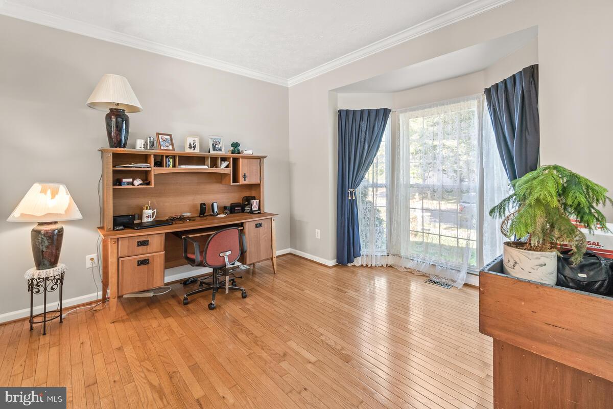 1757 Algonquin Road Frederick, MD 21701 - Photo 4 of 54 Gallery Image 4