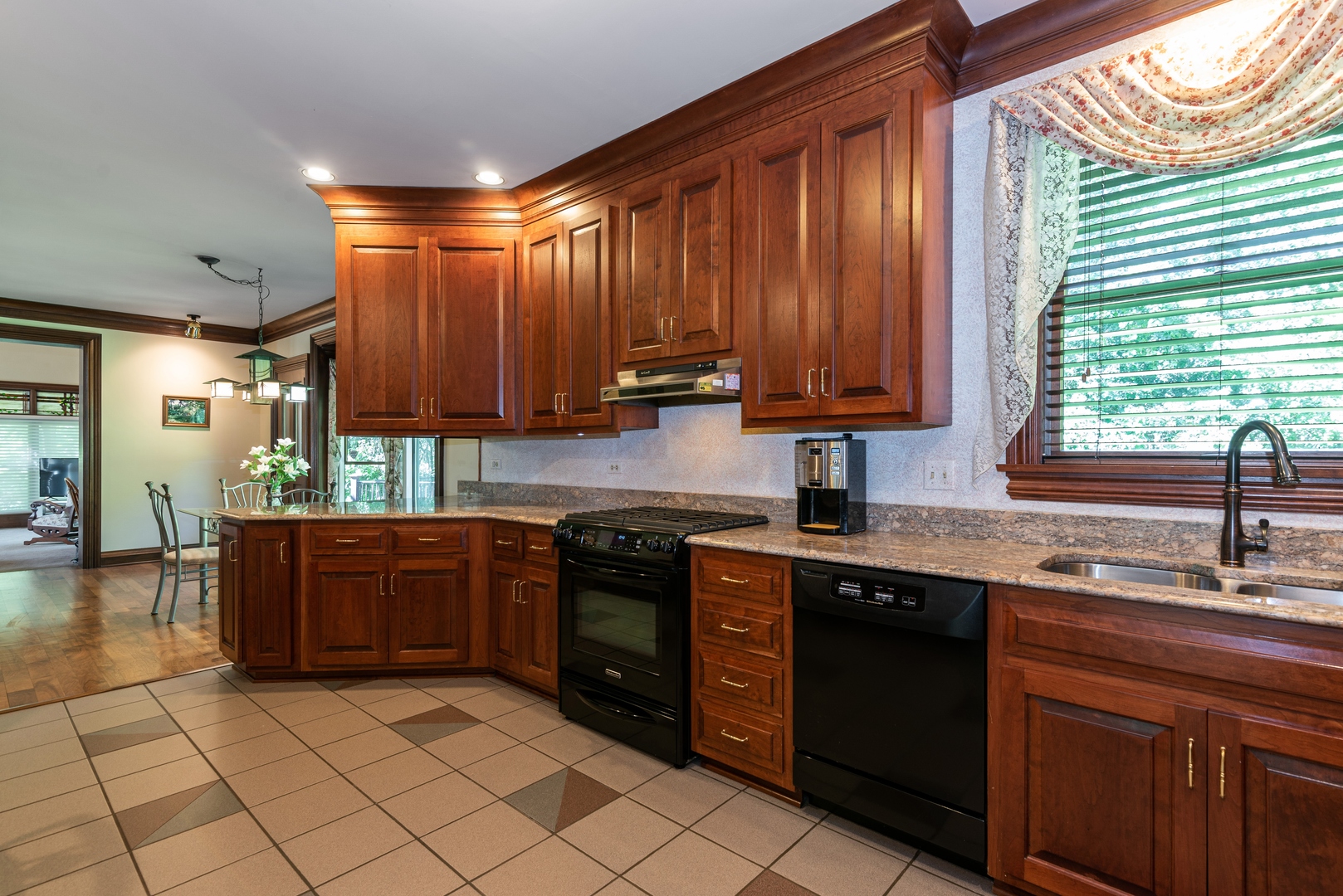 50W734 Winters Road Maple Park, IL 60151 - Photo 6 of 32