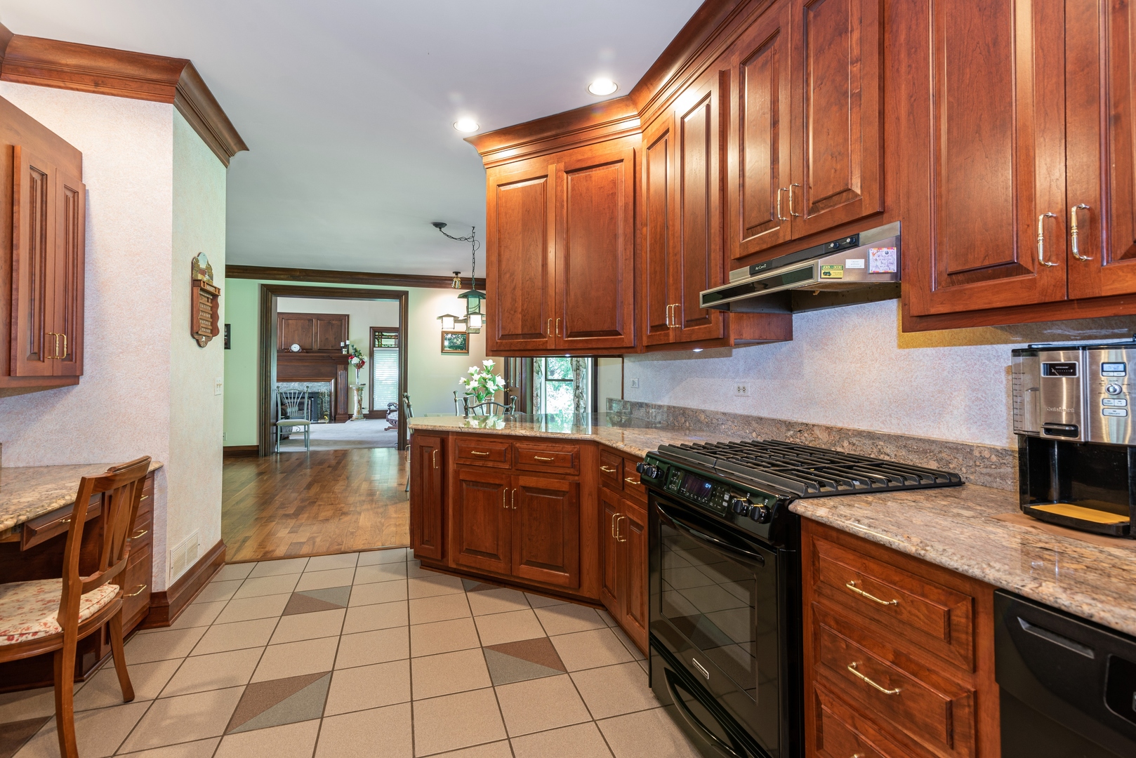 50W734 Winters Road Maple Park, IL 60151 - Photo 7 of 32