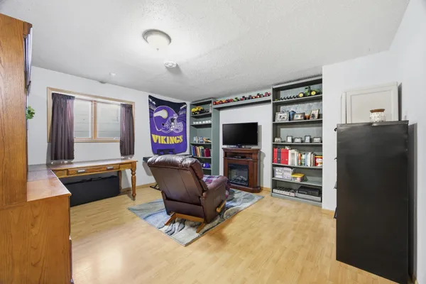 $360,000 | 1527 41st Avenue South, Moorhead, MN 56560