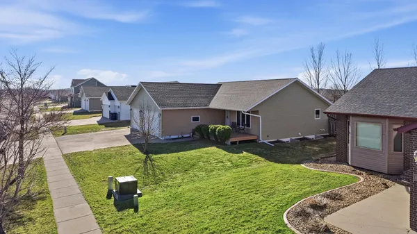 $360,000 | 1527 41st Avenue South, Moorhead, MN 56560