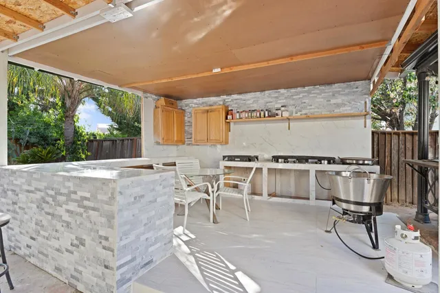 $690,000 | 1745 Parkside Drive, Tracy, CA 95376