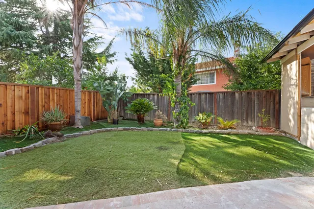 $690,000 | 1745 Parkside Drive, Tracy, CA 95376