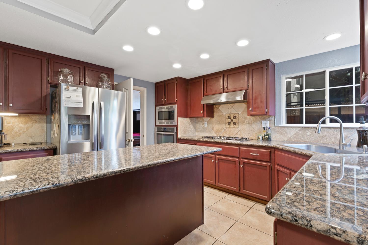 1745 Parkside Drive Tracy, CA 95376 - Photo 3 of 25