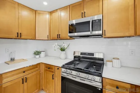 $695,000 | 569 Gold Drive, Oceanside, CA 92057
