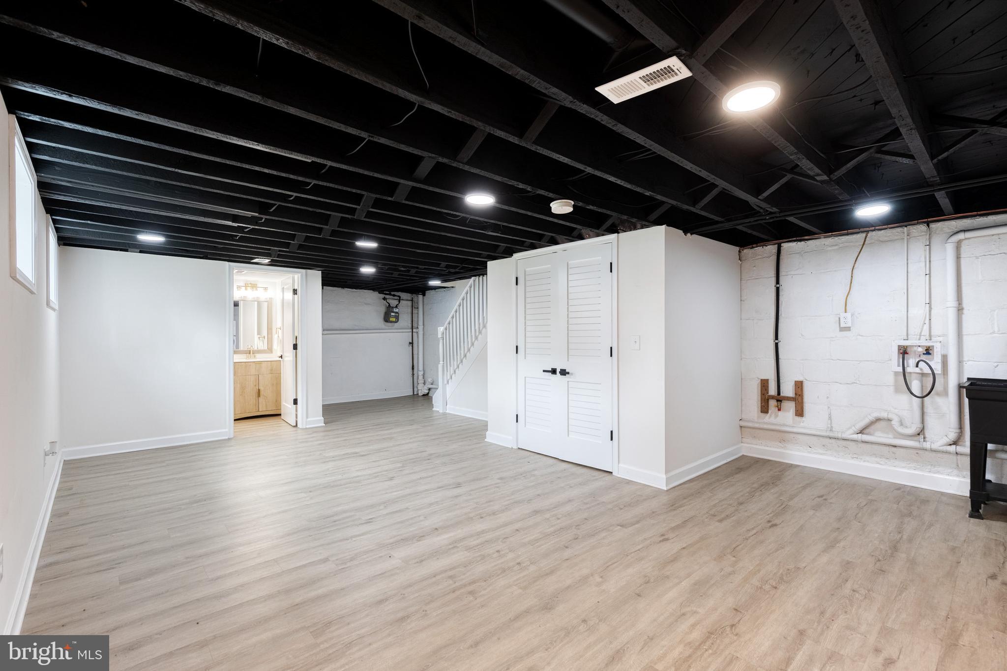 6854 Dunbar Road Baltimore, MD 21222 - Photo 30 of 35