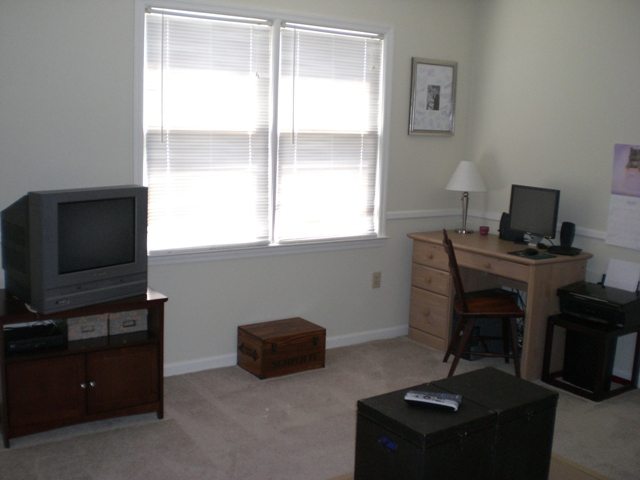 103 Calhoun Street, Unit CHADSWORTH COMMONS 4 Clemson, SC 29631 - Photo 5 of 17 Gallery Image 5