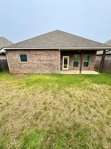 $2,400 | 402 Coppice Place, Bossier City, LA 71111