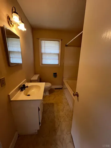 $142,000 | 156 Doss Street, Altavista, VA 24517