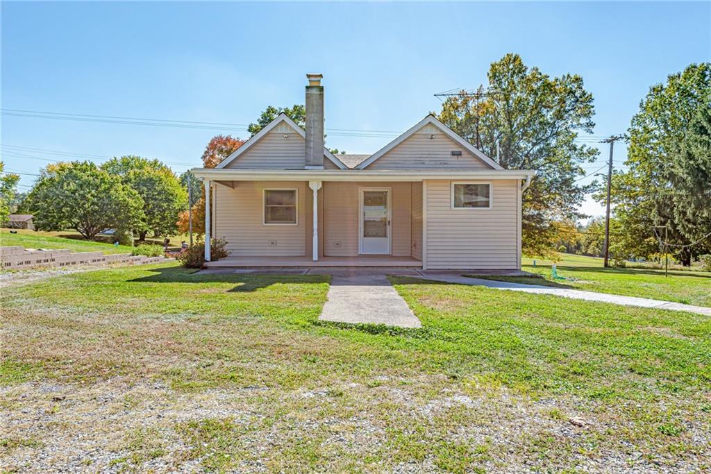 1598 Keystone Park Road New Alexandria, PA 15670 - Photo 28 of 28 a front view of a house with a yard