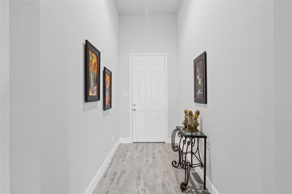 220 Shepards Street Godley, TX 76044 - Photo 6 of 37