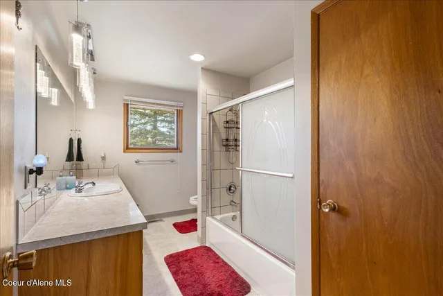 $430,000 | 202 Country Club Lane, Pinehurst, ID 83850