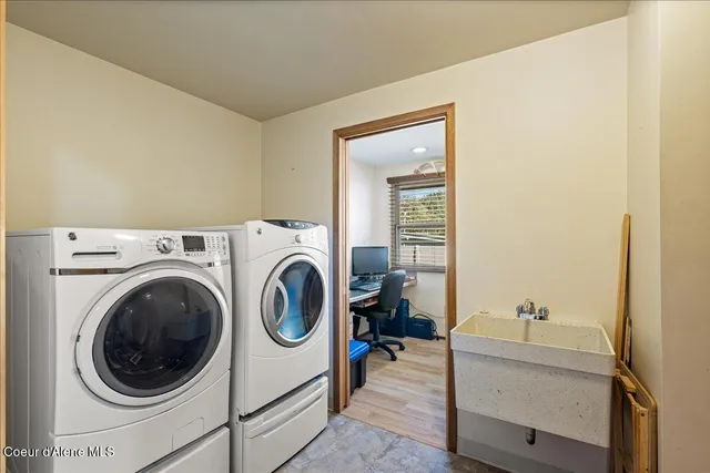 $430,000 | 202 Country Club Lane, Pinehurst, ID 83850