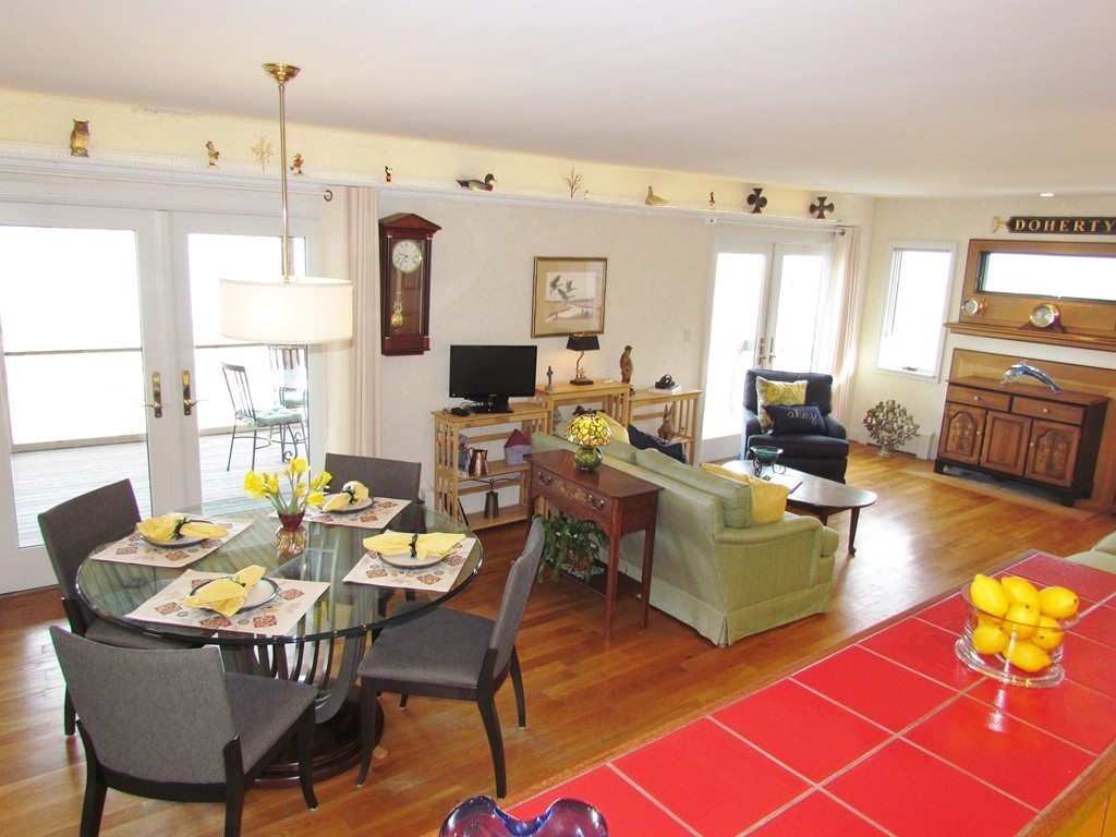 89 Edward Foster Road Scituate, MA 02066 - Photo 9 of 30 Gallery Image 9