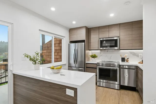 $599,000 | 116 Stanford Way, Sausalito, CA 94965