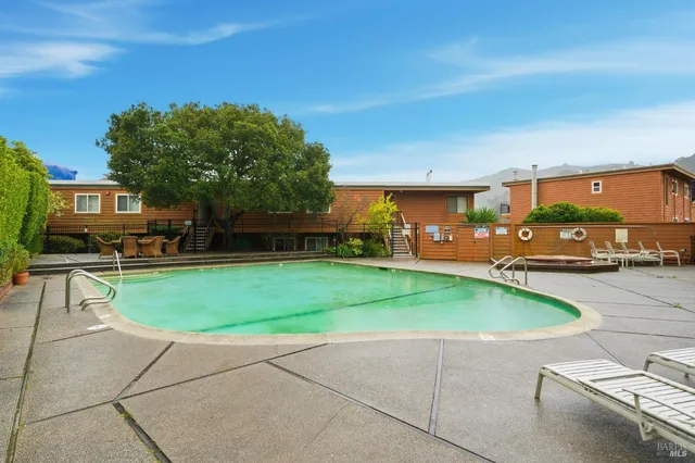 $599,000 | 116 Stanford Way, Sausalito, CA 94965