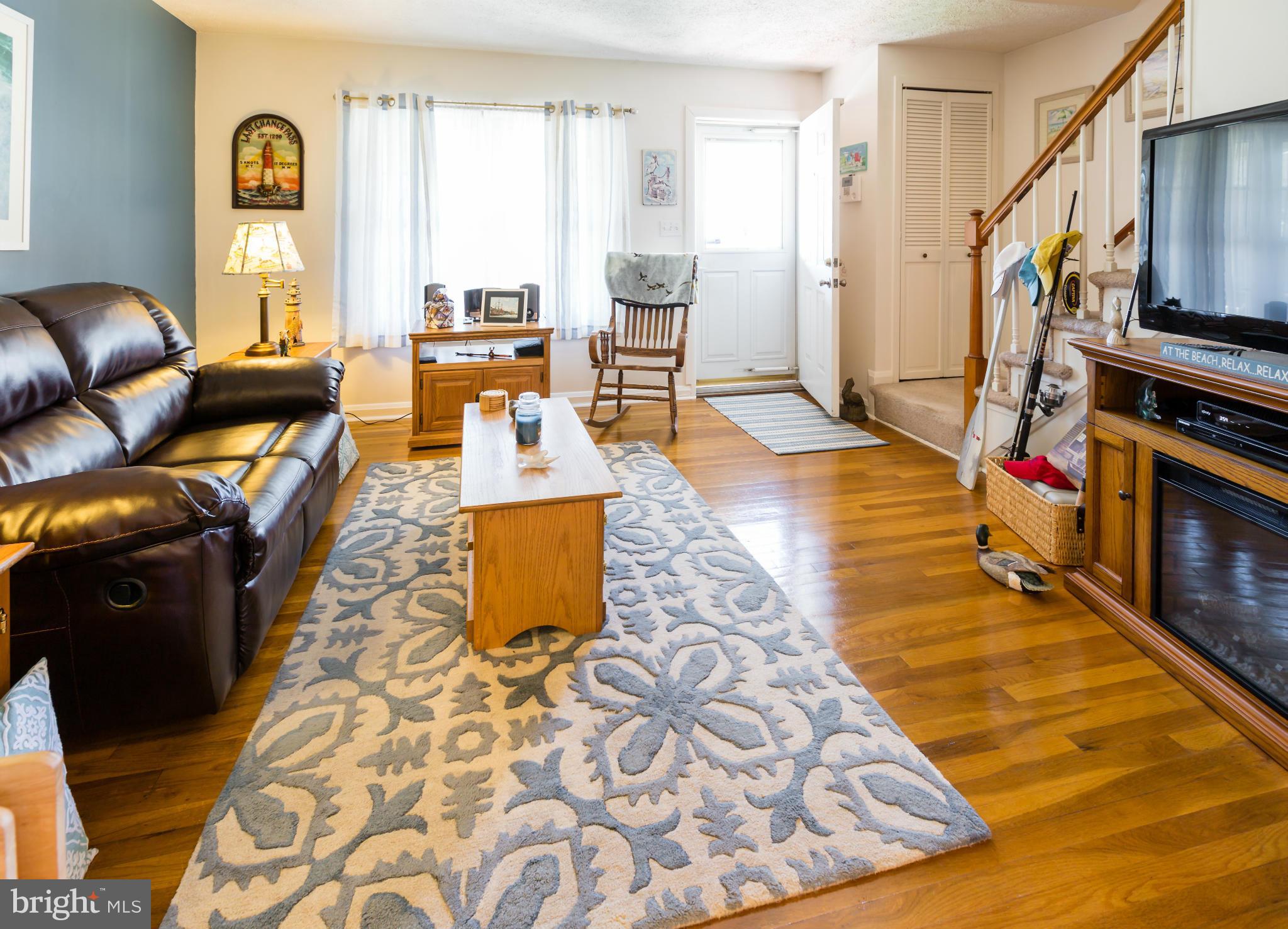 7843 Charlesmont Road Baltimore, MD 21222 - Photo 6 of 29 Living Room