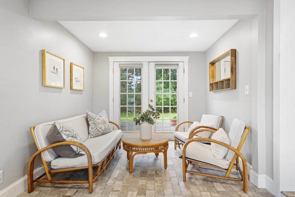 12 Old Farm Road Scituate, MA 02066 - Photo 5 of 35 Gallery Image 5