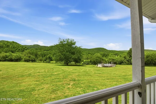 $450,000 | 439 Brahma Lane, Pioneer, TN 37847