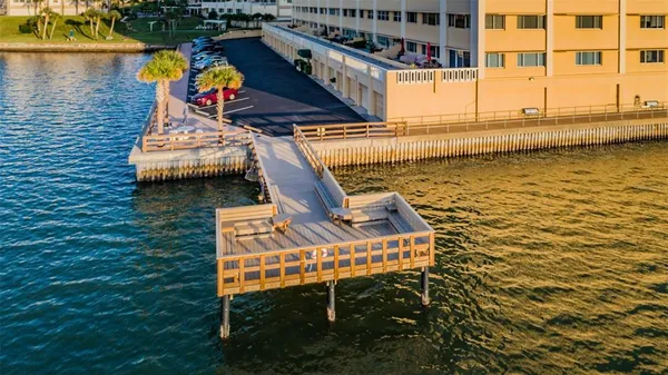 $450,000 | 100 Bluff View Drive, Unit 514C, Belleair Bluffs, FL 33770