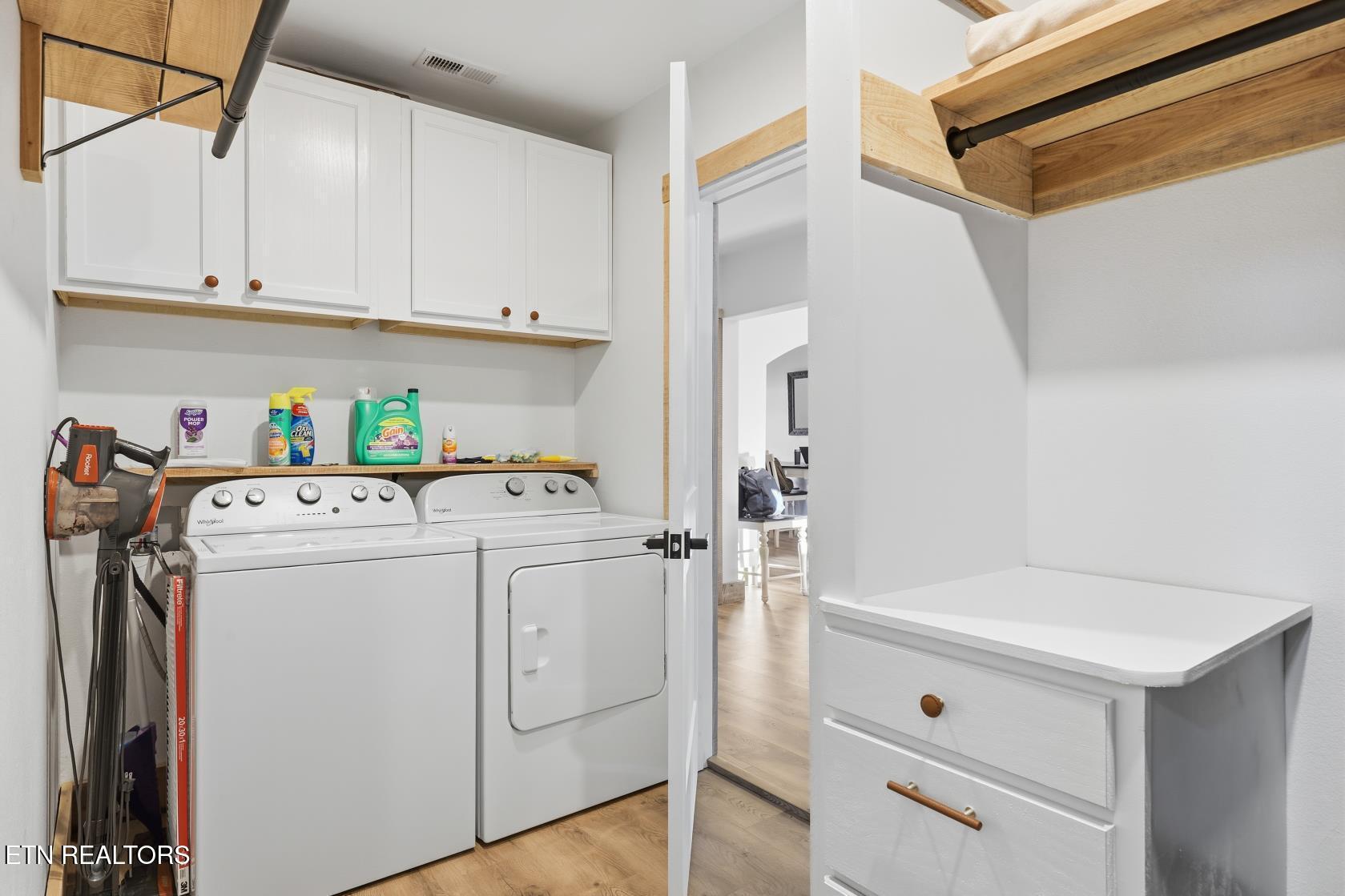 8523 Heiskell Road Powell, TN 37849 - Photo 13 of 28 013