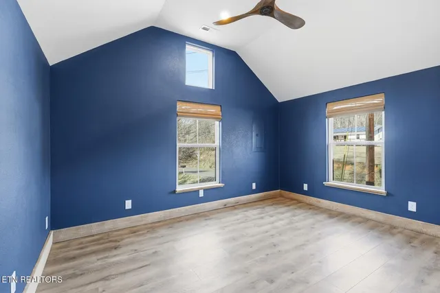 $574,900 | 8523 Heiskell Road, Powell, TN 37849