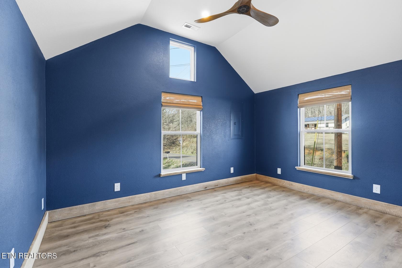 8523 Heiskell Road Powell, TN 37849 - Photo 20 of 28 020