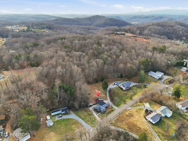 $574,900 | 8523 Heiskell Road, Powell, TN 37849