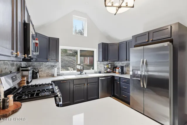 $574,900 | 8523 Heiskell Road, Powell, TN 37849