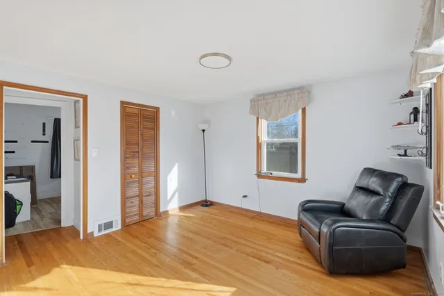 $289,900 | 43 Salem Road, Manchester, CT 06040