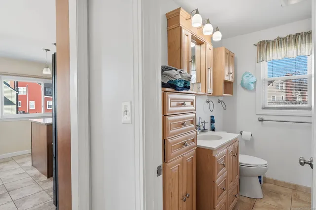 $289,900 | 43 Salem Road, Manchester, CT 06040