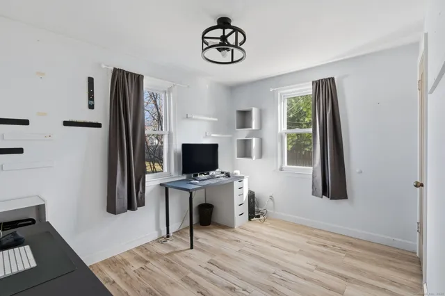 $289,900 | 43 Salem Road, Manchester, CT 06040