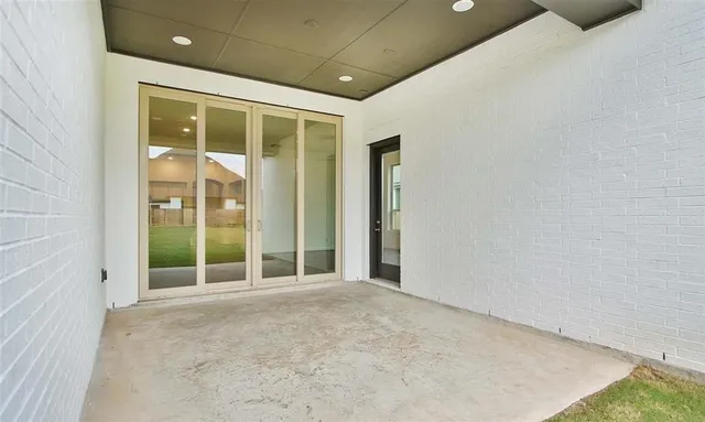 view of an empty room