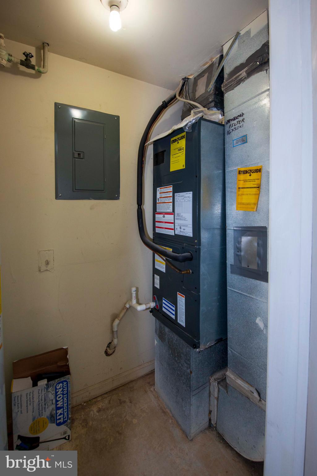 10708 Kings Riding Way, Unit T219 Rockville, MD 20852 - Photo 18 of 20 Utility room