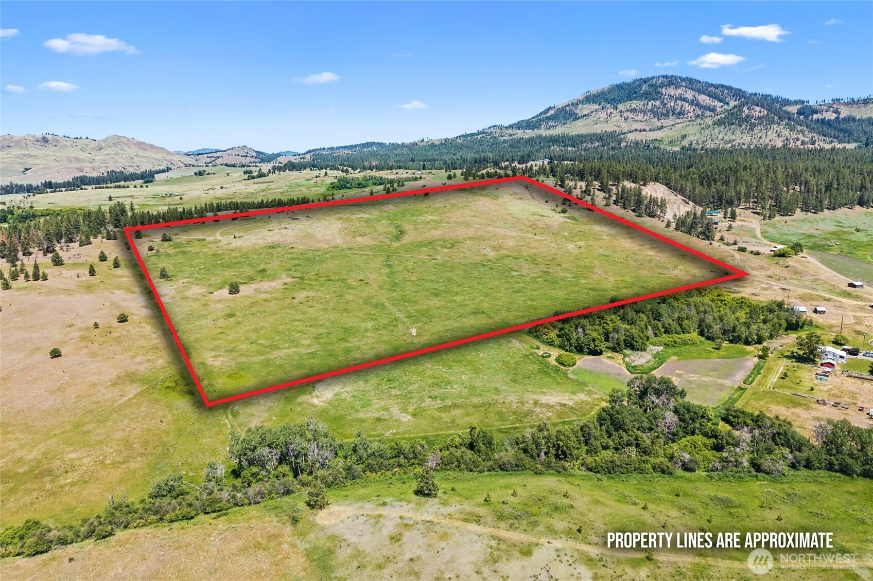 5787 B Fruitland Valley Road Fruitland, WA 99129 - Photo 3 of 14 a view of a lake