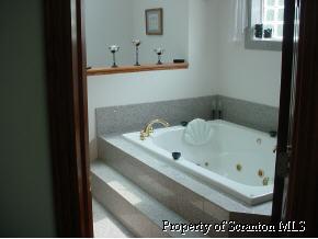104 Reed Road Moscow, PA 18444 - Photo 3 of 6 Gallery Image 3