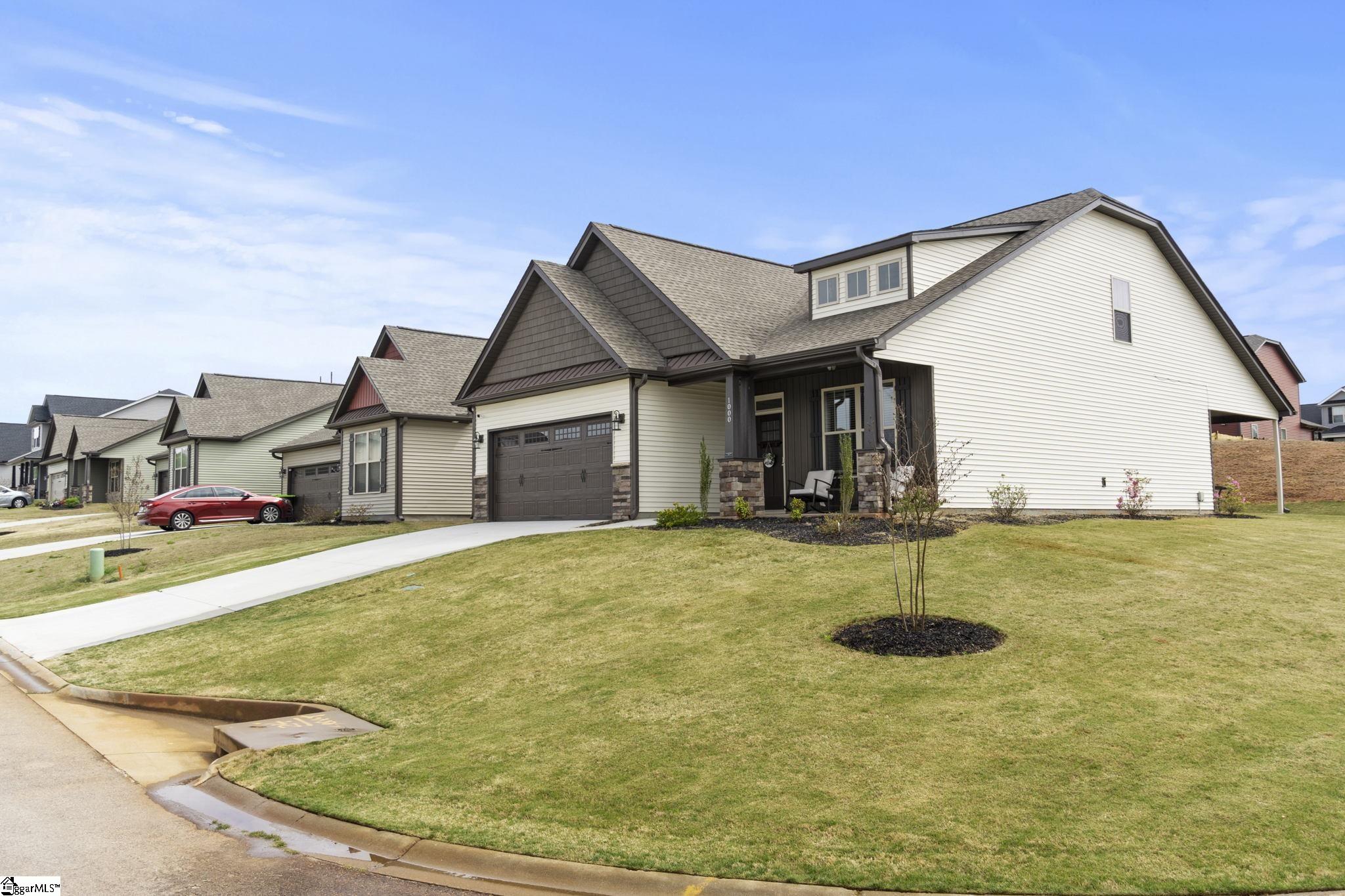 1000 Spruce Grove Road Duncan, SC 29334 - Photo 2 of 31 Gallery Image 2