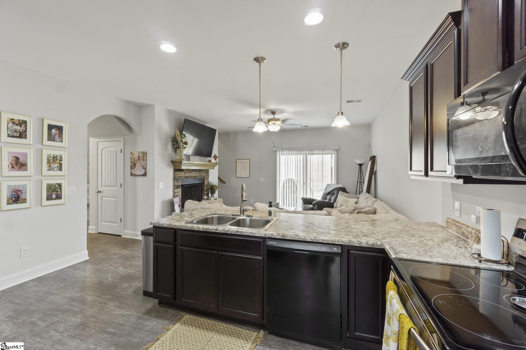 1000 Spruce Grove Road Duncan, SC 29334 - Photo 7 of 31 Gallery Image 7