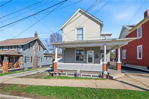$159,900 | 6 West Market Street, Burgettstown, PA 15021