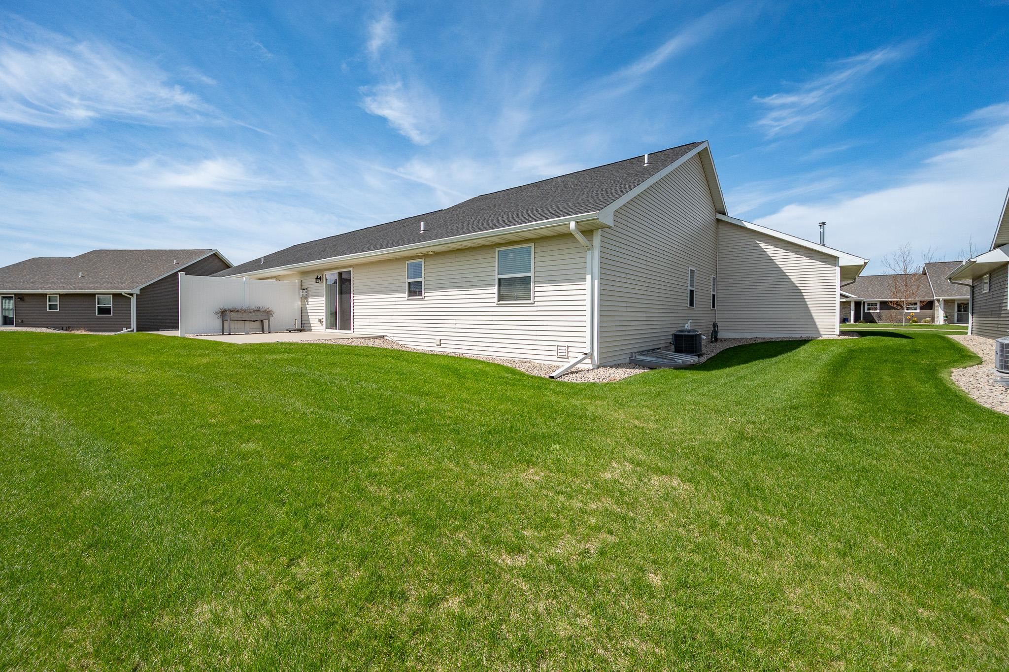 829 Sharon Lane Pulaski, WI 54162 - Photo 36 of 48