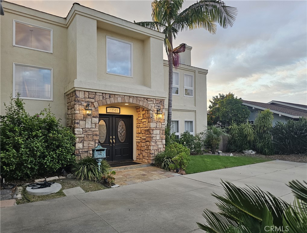 11541 Donovan Road Rossmoor, CA 90720 - Photo 6 of 51 Charming Curb Appeal