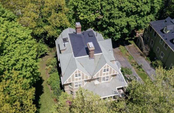 261 Clinton Road Brookline, MA 02445 - Photo 3 of 22