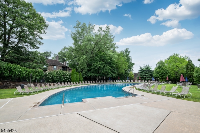 181 Long Hill Road, Unit 10 Little Falls, NJ 07424 - Photo 27 of 28 Gallery Image 27