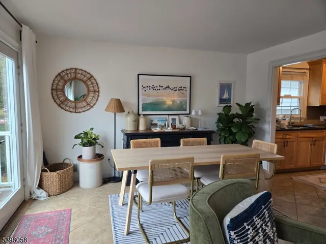 $3,800 | 87 East Main Street, Unit 87B, Mendham, NJ 07945