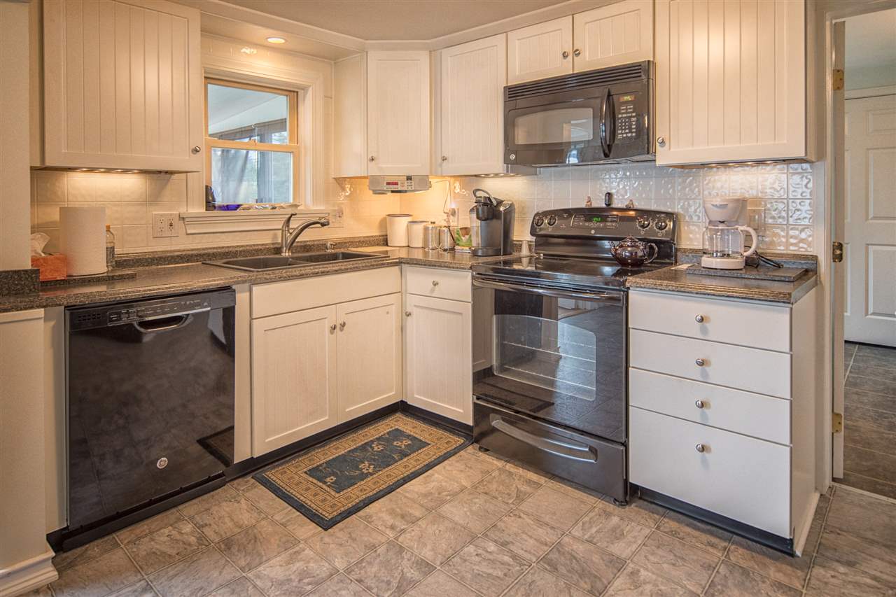 18 Lagasse Street Rochester, NH 03867 - Photo 3 of 24