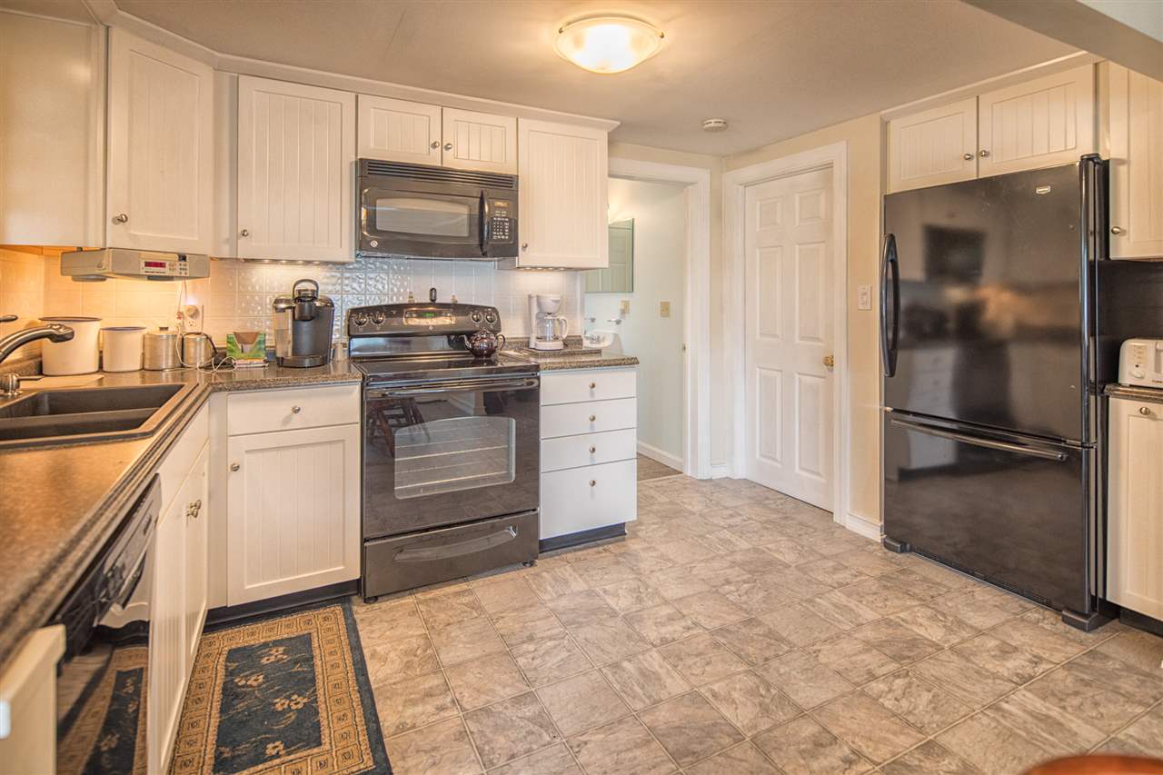 18 Lagasse Street Rochester, NH 03867 - Photo 4 of 24